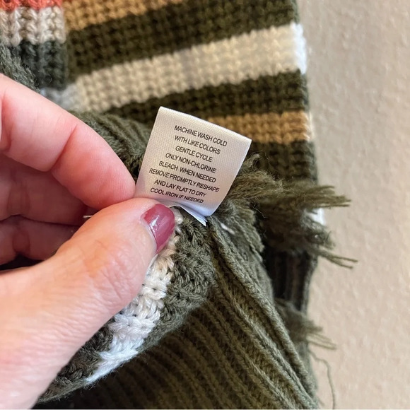 Almost Famous Striped Distressed hooded sweater Dress Tunic Size 1X‎ - Picture 8 of 9